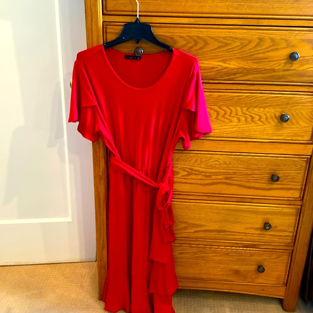 Amazon Dress: Levaca Women’s Plain Casual Flowy Short Sleeve Midi Dress